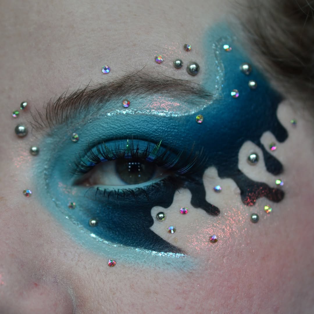 Colored Lashes Are Not a Trend — They’re a Business Opportunity